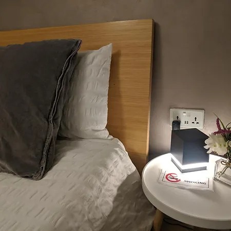 Gaia Modern Cosy Qawra Bugibba *