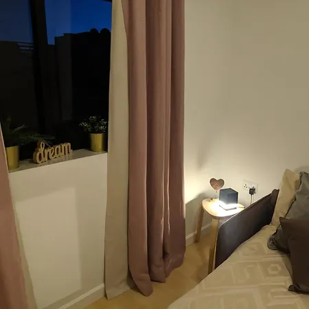 Gaia St Paul's Bay Modern Cosy *